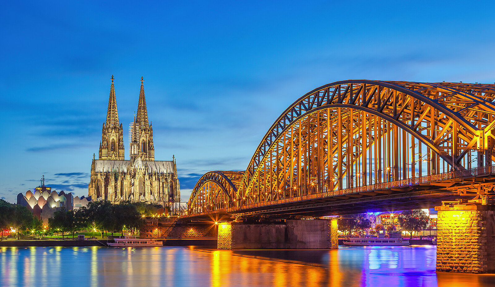 Skyline of the city of Cologne with Cologne Cathedral on the left and the bridge on the right